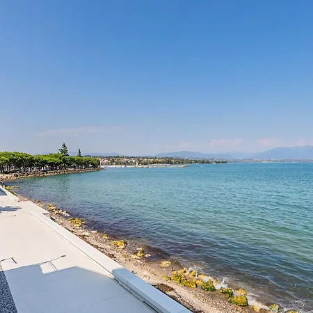 Aparthotel Residenza Miralago By Wonderful Italy Desenzano del Garda