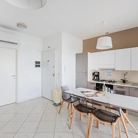 Aparthotel Residenza Miralago By Wonderful Italy