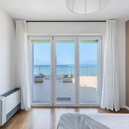 Residenza Miralago By Wonderful Italy アパートホテル 2*