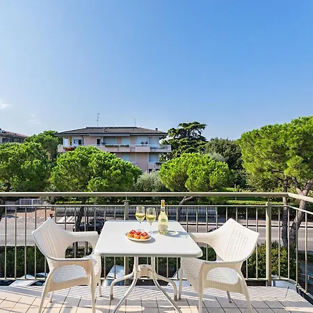Residenza Miralago By Wonderful Italy Aparthotel 2*