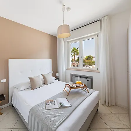 Residenza Miralago By Wonderful Italy アパートホテル 2*