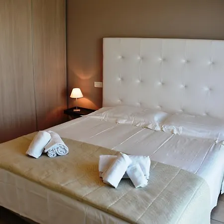 Aparthotel Residenza Miralago By Wonderful Italy Desenzano del Garda